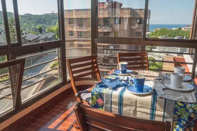 Image de Palace overlooking the Bay (Free parking, A/C, Wifi)