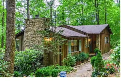 Image de Charming 3/2. 5 Cottage in Mirror Lake Near Downtown! ! !