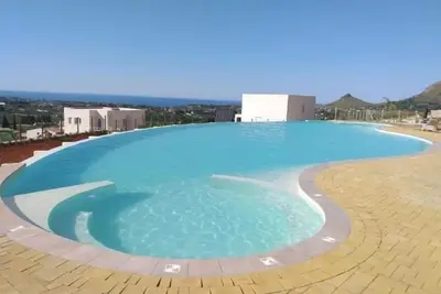 Image de Villa Edori - Garden of the Laurels