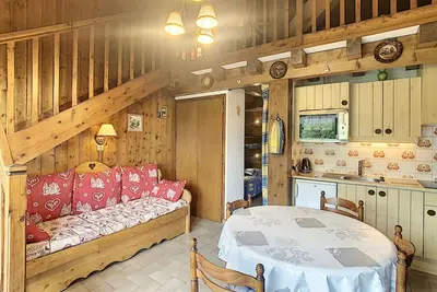 Image de Duplex 35m² à 2 pas du centre de Combloux, 4 couchages, balcon, proche pistes