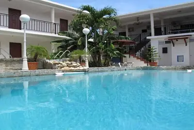Fully-equipped condo with pool in central Sosua, guest-friendly