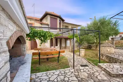 Image de Belle maison à Jadreski avec WiFi