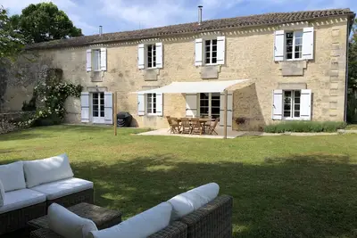 Image de Gîte spacieux situé au milieu du vignoble bordelais