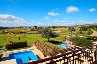 Image de Villas Junior Aphrodite Hills | Villa Junior J006 | Climatisation | 2 chambres | Paphos