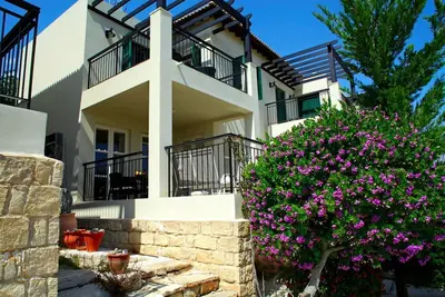 Image de Villas Junior Aphrodite Hills | Villa Junior J001 | Climatisation | 2 chambres | Paphos