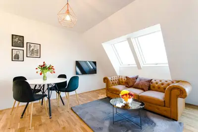 Image de Majestic Penthouse | Steps to City Center & Danube