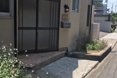 Image de 2 buildings 11 people station square 3 minutes  / Takamatsu Kagawa