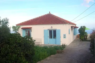 Kefalas nr Almyrida detached sea view cottage