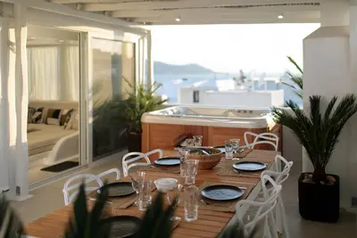 Image de Amazing Penthouse with Hot Tub, Bbq and Sea View