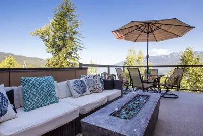 Whitefish Lakefront 3 Br Penthouse, 5 min from downtown, view of Big Mountain
