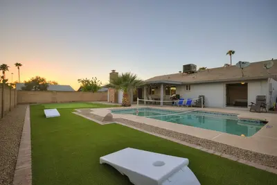 Image de Tempe Getaway | Pool | Putting Green