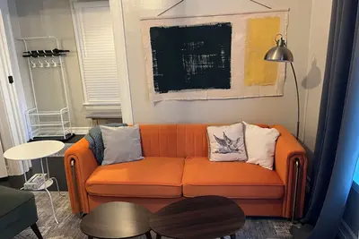 Image de Entire Apartment walking distance to Cincy River front and Cov Wedding Venues