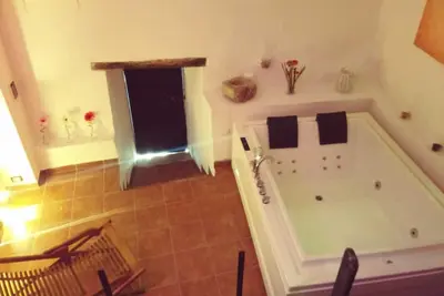 Image de Historical residence with private Wellness Center for your Tranquility and Relaxation