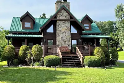 Image de Beautiful Wears Valley Retreat, Amazing Views, Steps to Pool & Fishing Pond