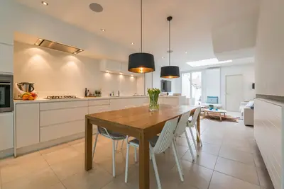 Image de famille, maison, récemment rénové, 750m du centre de Bruges