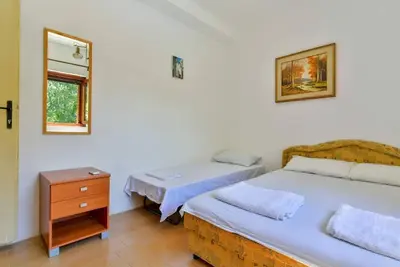 Apartment Danica, big terrace, Lučice, Petrovac