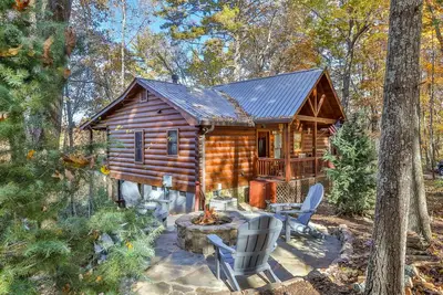 Image de Misty Ridge - Mtn Views, Fire Pit - Minimum Age