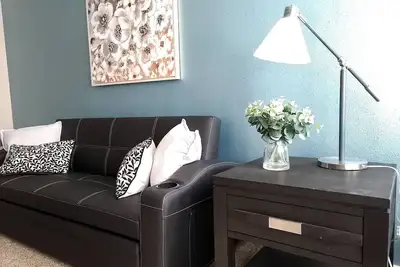 Image de Bella Beige, Near Old Town