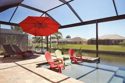 Image de Villa New Waterside - amazing Pool Area with Jacuzzi facing south