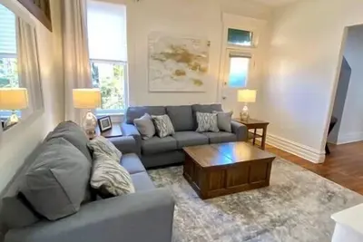 Image de Fort Wood Flat- 1 Block from Utc