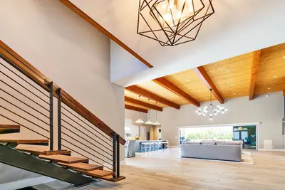 Image de 3m Home - Mtn Views, Hot Tub, Bb court, & Minigolf