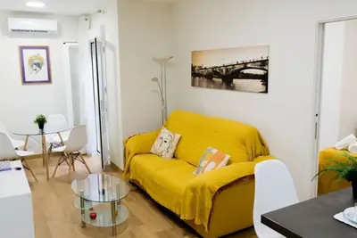 Image de RentalSevilla Stylish and bright apartment in the center