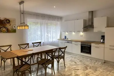 Image de Very spacious 3-room apartment with terrace, garden, parking space