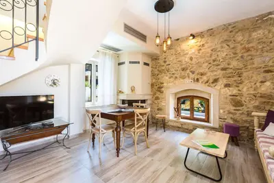 Image de Anemoni Villa, Because classic is always classy