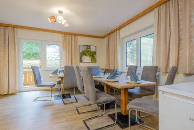 Image de Appartement avec balcon et local à skis