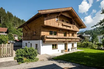 Image de Chalet indépendant avec sauna & terrasse ensoleillée au sud