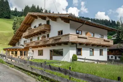 Image de Maison avec cinema et sauna