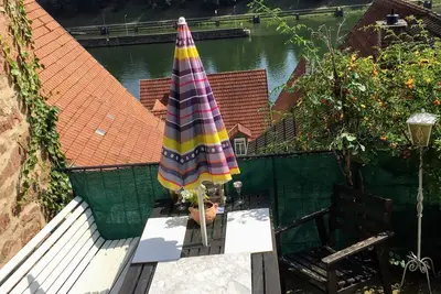 Image de W3. Neckarblick, nature, old town, former supply house of Hirschhorn Castle.