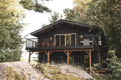 Image de Charming Lakefront Cottage