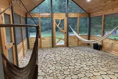 Image de Rustic Cabin in the Woods