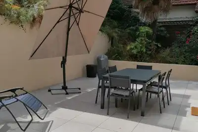 Image de Quartier très recherché 3mn à pied des plages & centre ville