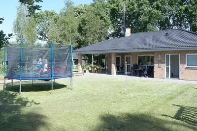 Image de Nice home in Hadsund w/