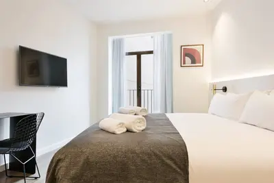 Image de Vale Suite 502 - 2 bedroom flat with balcony