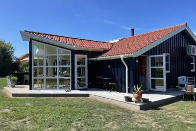 Image de 4 bedroom accommodation in Højslev