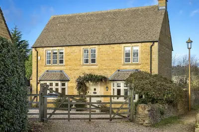 Image de Chipping Campden Modern House, Garden, upstairs/downstairs bedrooms/bathrooms.