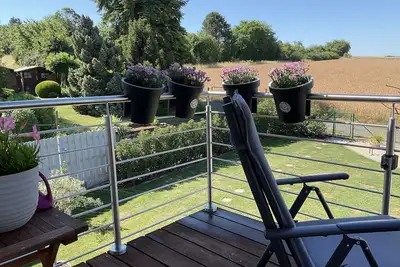 Charming modern, bright vacation apartment / 100 sqm in Groß Umstadt on the edge of a field
