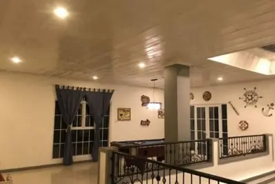 Image de House on cliff