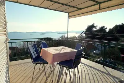 Image de Appartement de deux chambres avec la terrasse et la vue sur le mer Mokalo, Peljesac (A-18395-a)