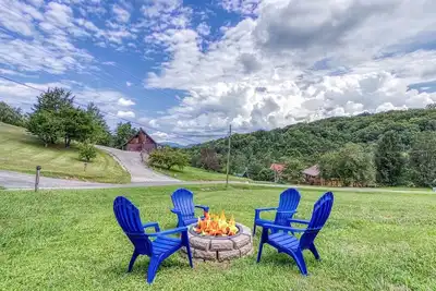 Image de Amazing Grace, “Cozy Cabin Retreat in the Smokies! !