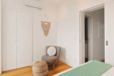 Modern Portuguese 1bed flat in Belém