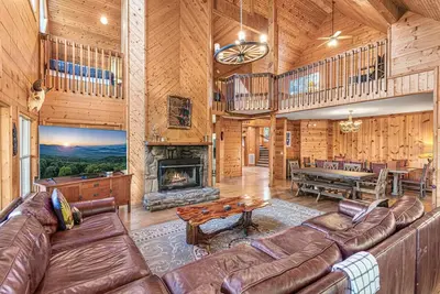Image de Big Lodge* River Access * 11 beds *Sleeps 22*