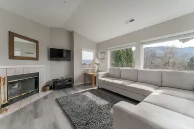 Park Pointe B301 - Community Pool/Hot tub