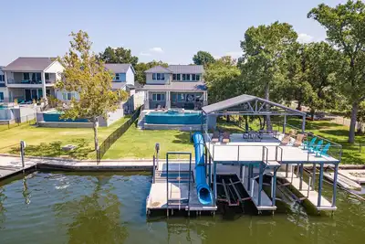 Image de Bud Lane Lakeside | Concierge Services