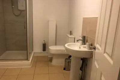 Image de Eld6 - 2 bedroom, free parking and Netflix