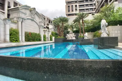 Image de High-rise duplex condo 4br 2Baths, free Pool, Gym, conference room, and more
