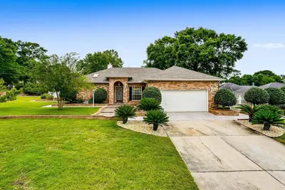 Image de Beautiful Home, Pet Friendly, Centrally located!